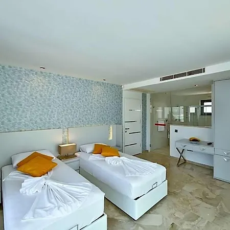 Sleeps 10 With Pool Air Con And Wifi * Kalkan