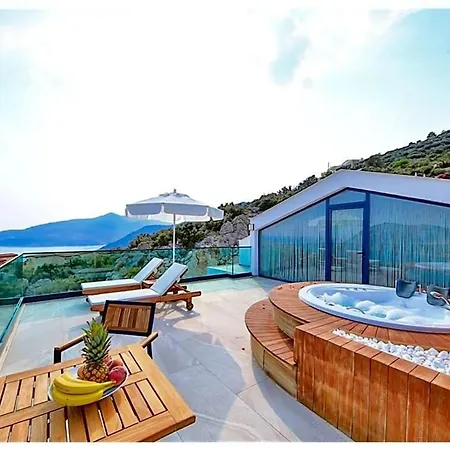 Vila Sleeps 10 With Pool Air Con And Wifi
