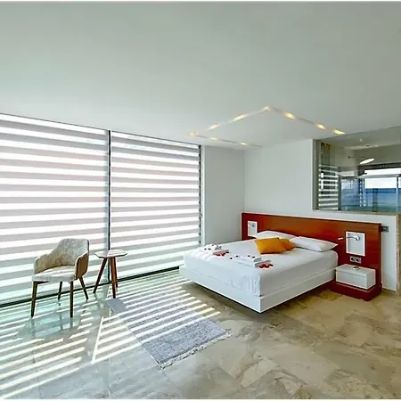Sleeps 10 With Pool Air Con And Wifi *